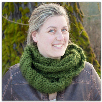 Knit Kit: Air Merino Cowl - Olive