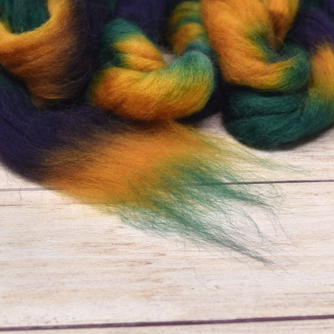 Pre-drafted Space Dyed Wool for Easy Spinning - Free Spirit